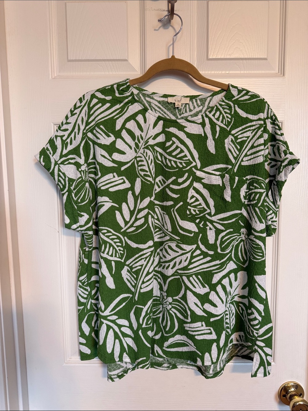 Women’s Green Leaf Print Short Sleeve Tee by Mistral